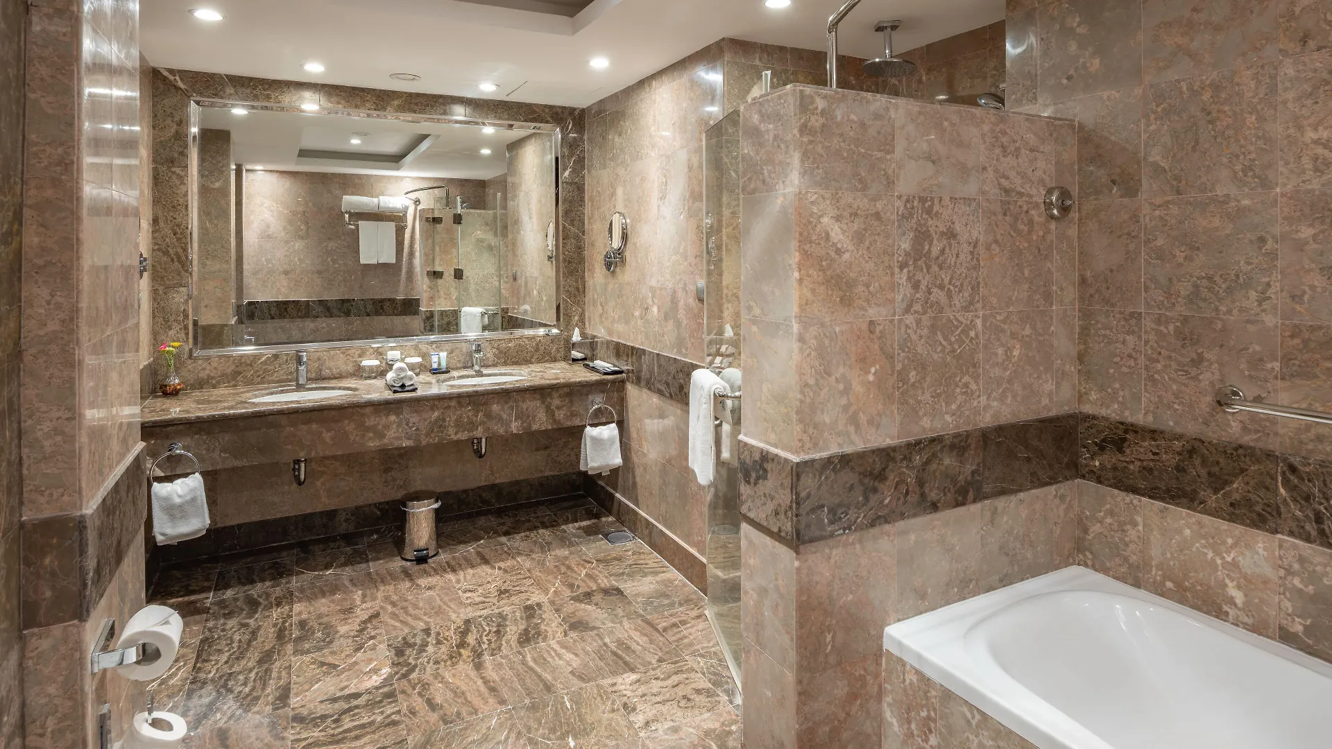 Hotel Millennium Makkah Al Naseem Mecca