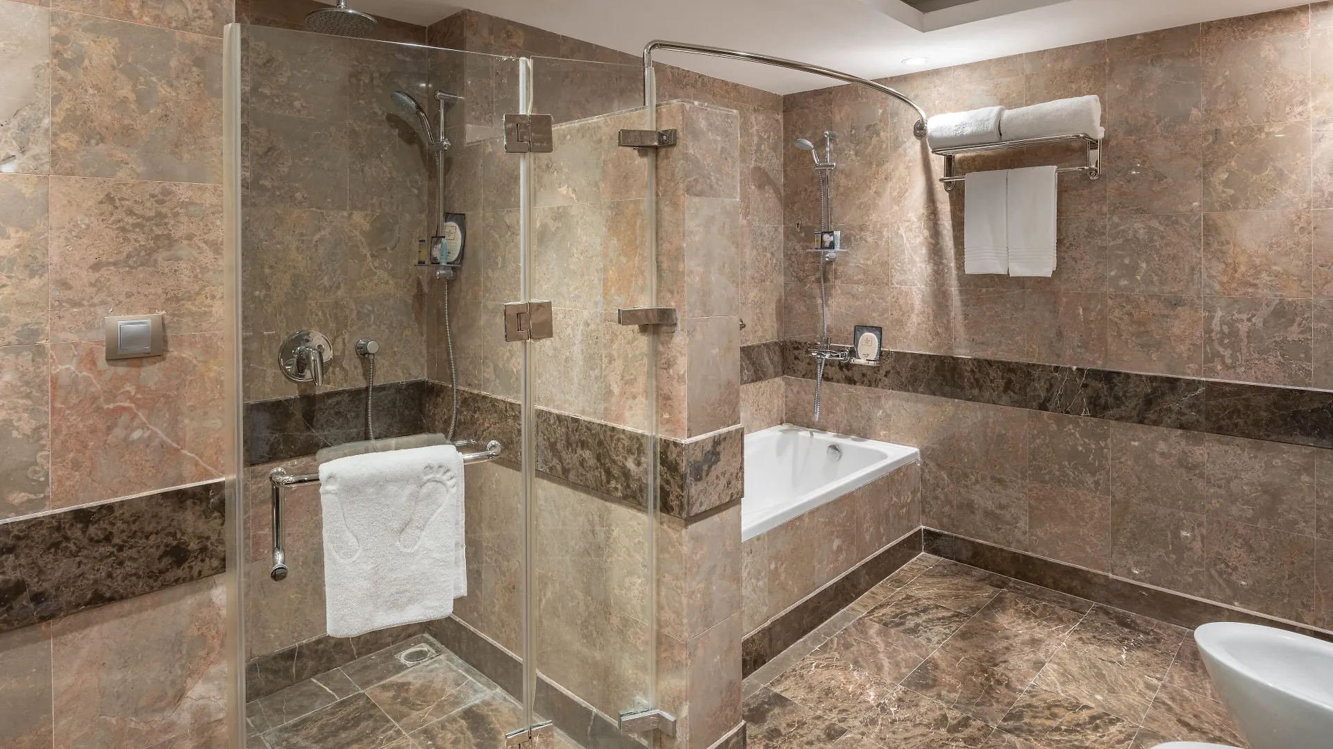 Hotel Millennium Makkah Al Naseem Mecca