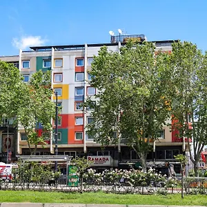 فندق رمادا باي ويندهام إسطنبول أولد سيتي ****